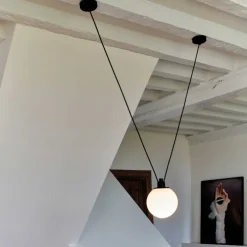 Les Acrobates de Gras No 323 - Glass Ball