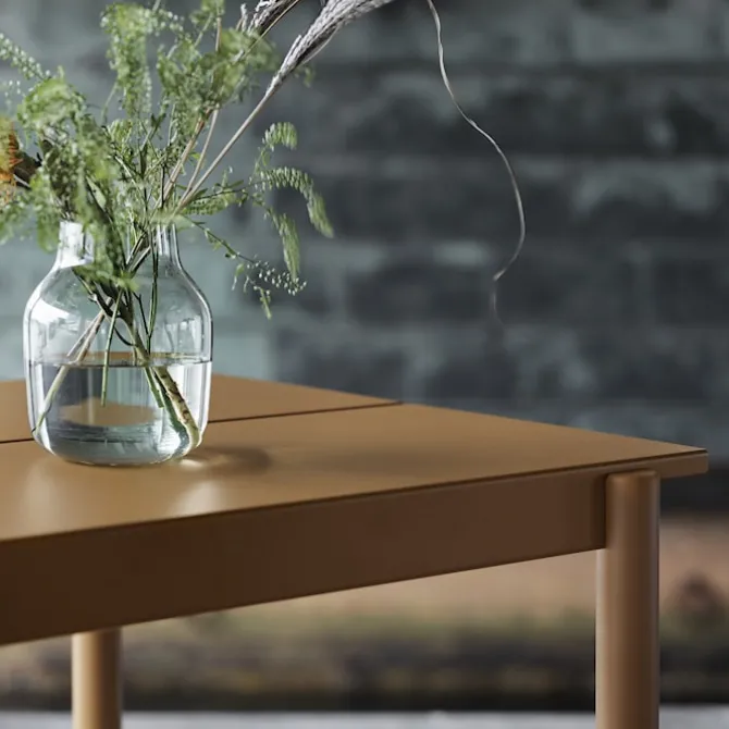 Linear Steel Table 140 cm