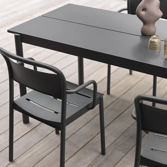 Linear Steel Table 140 cm