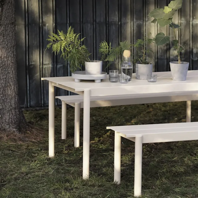 Linear Steel Table 140 cm