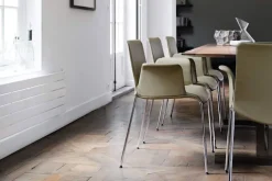 Liz Chair