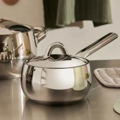 Mami Long handled saucepan