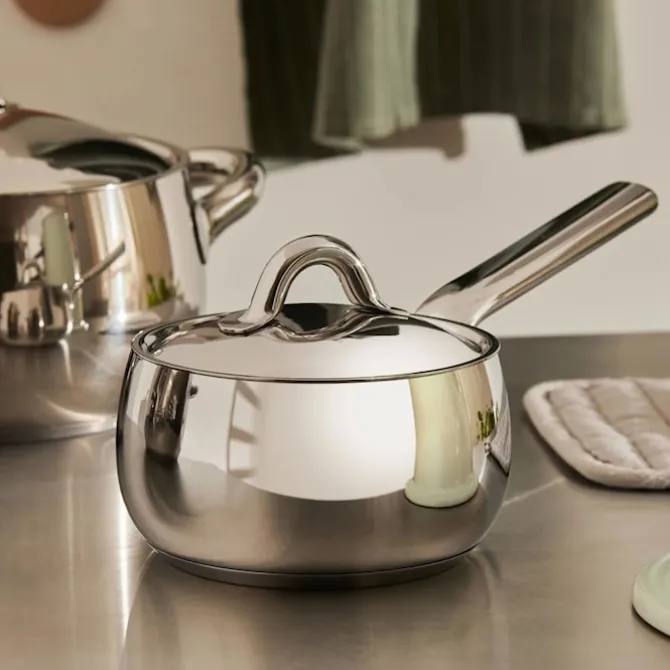 Mami Long handled saucepan