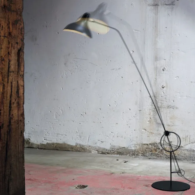 Mantis BS8 L Floor Lamp