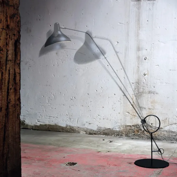 Mantis BS8 L Floor Lamp