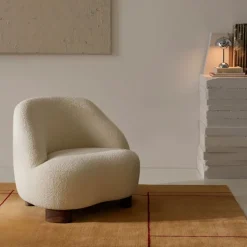 Margas Lounge Chair LC1