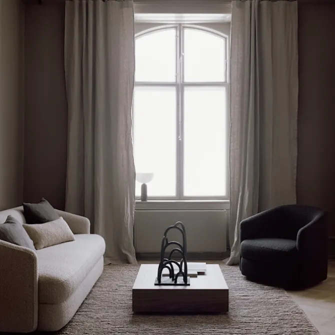 Mass Wide Coffee Table
