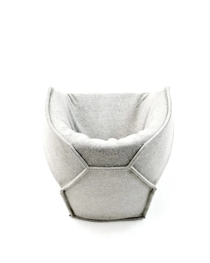M.a.s.s.a.s. Armchair