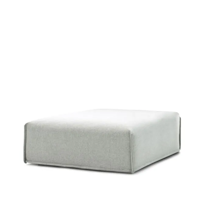 M.a.s.s.a.s. Pouf