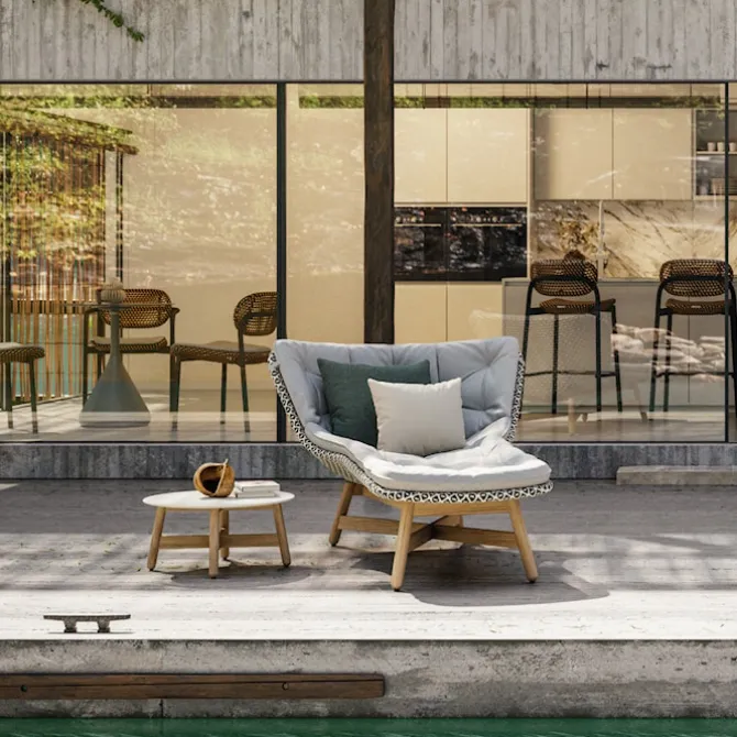 Mbrace Coffee Table