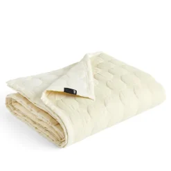 Mega Dot sengeteppe Ivory