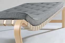 Mi 037 Paris daybed