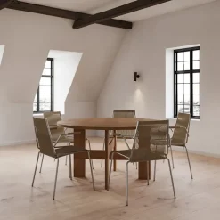 Mio Table