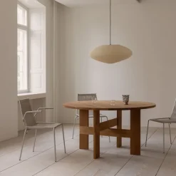 Mio Table