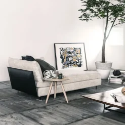 MO Side Table