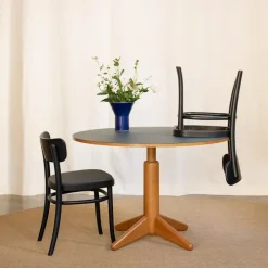 MZO Chair