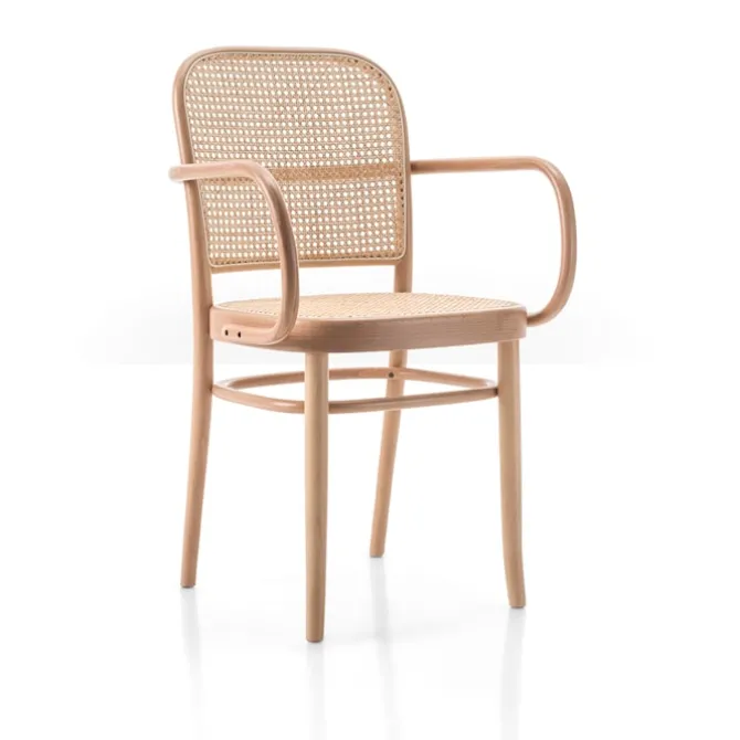 N. 811 Armchair