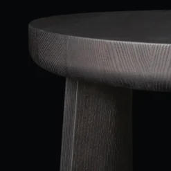 Nara sidebord høyt
