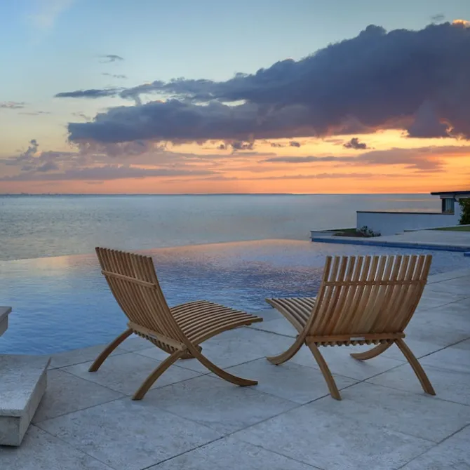 Nozib Lounge Chair