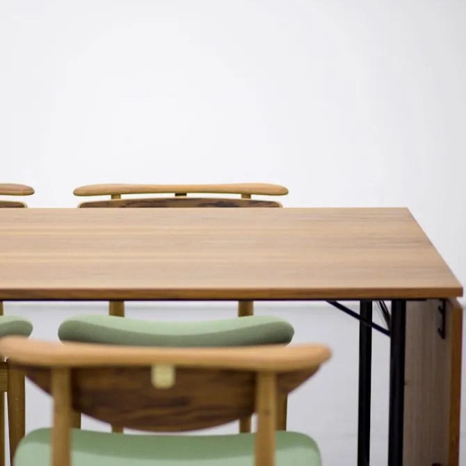 Nyhavn spisebord med klaffar Black Linoleum/Walnut