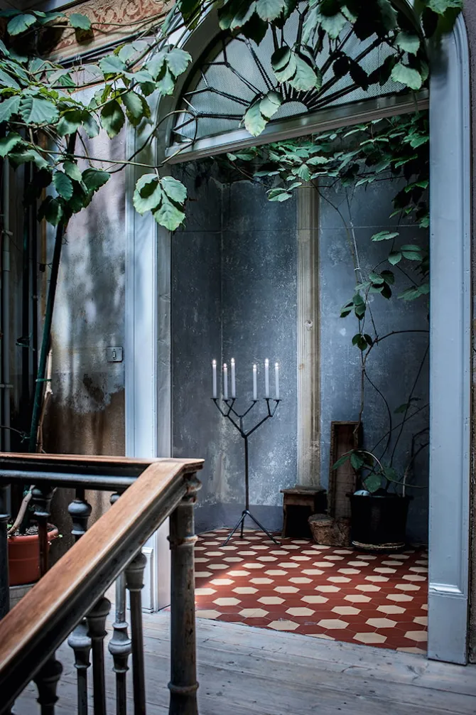 Officina Floor Candleholder