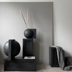 Offset Vase Coffee