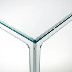 Oscar Table