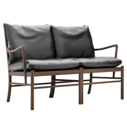 OW149-2 Colonial Sofa - Valnøtt