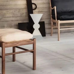 OW149F Colonial Fotskammel - Valnøtt