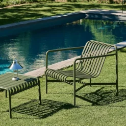 Palissade loungegruppe med 2 loungestoler & lavt tredgårdsbord