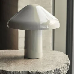 Pao bærbar bordlampe
