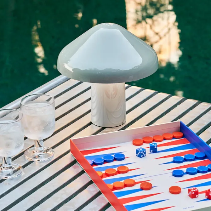 Pao bærbar bordlampe