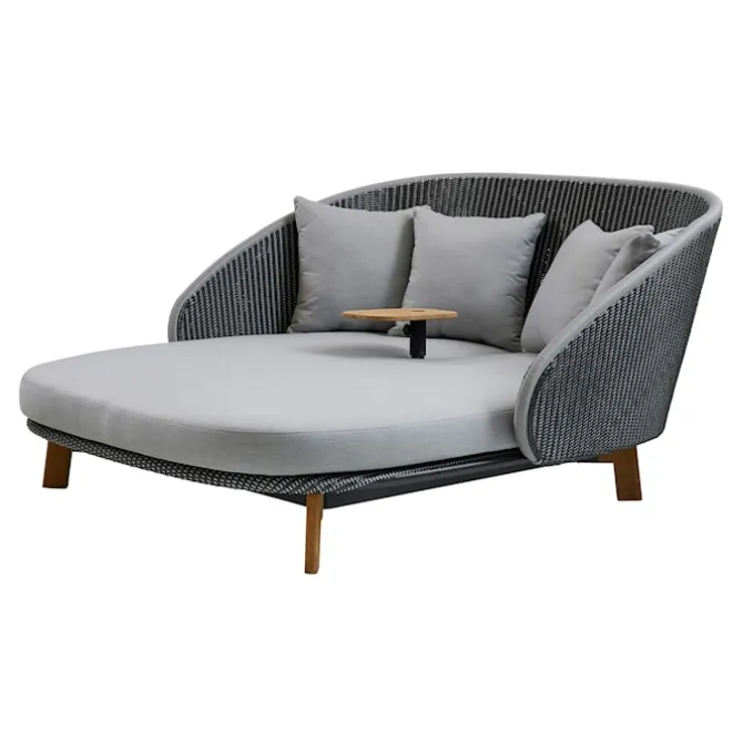 Peacock Daybed