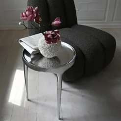 Phantom Table