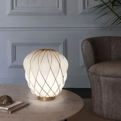 Pinecone - Bordlampe