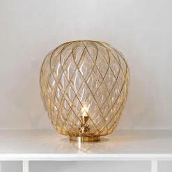 Pinecone - Bordlampe