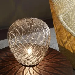 Pinecone - Bordlampe