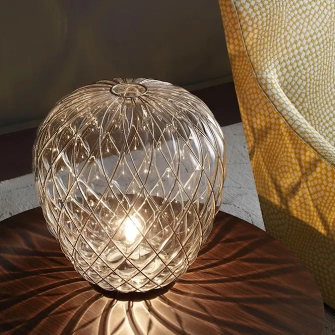 Pinecone - Bordlampe