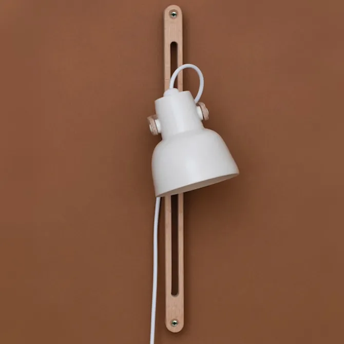 16Plus Wall Lamp Adjustable