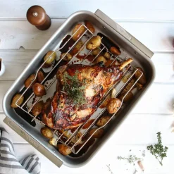 3-Ply Roaster, Stainless Steel Grid & Thermometer