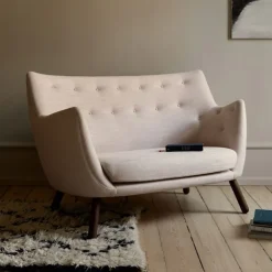 Poet sofa Light oiled oak