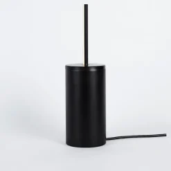 Pole 02