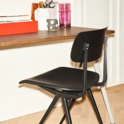 Pyramid bord 01 65 x 140 cm Black