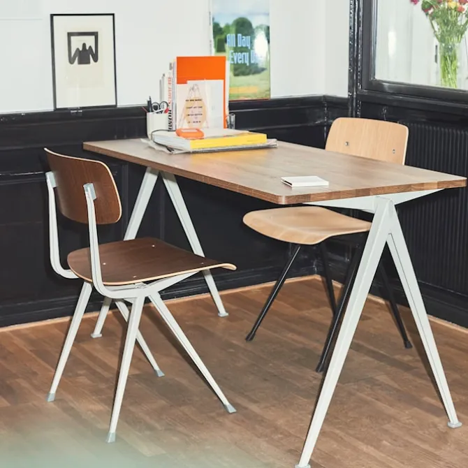 Pyramid bord 01 75 x 140 cm Black