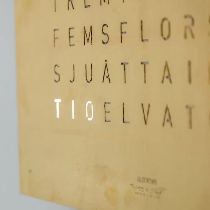 Qlocktwo Large Creators Edition - Gold