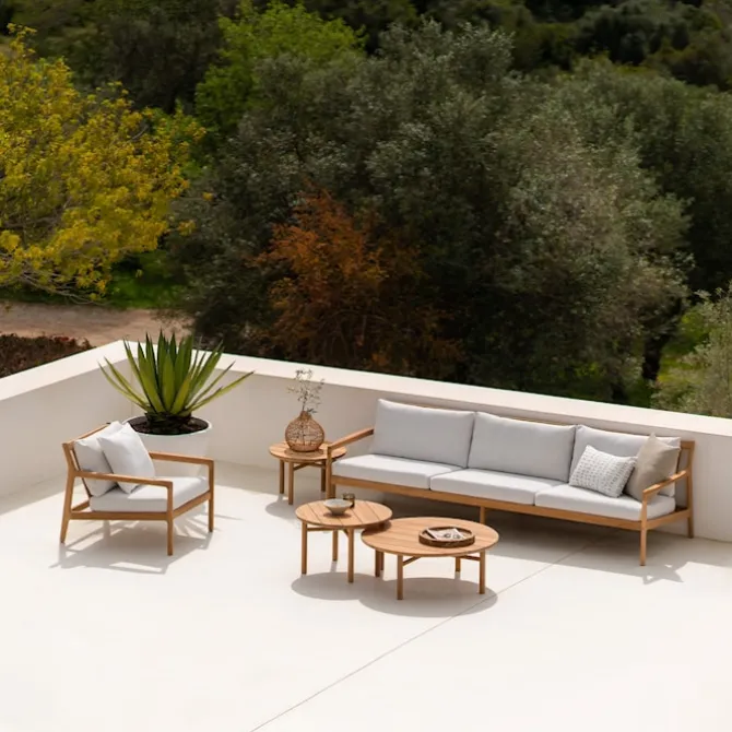 Quatro Outdoor Coffee Table