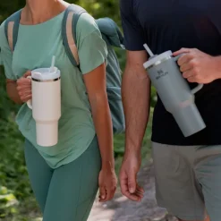 Quencher Tumbler med sugerør 1,18 l