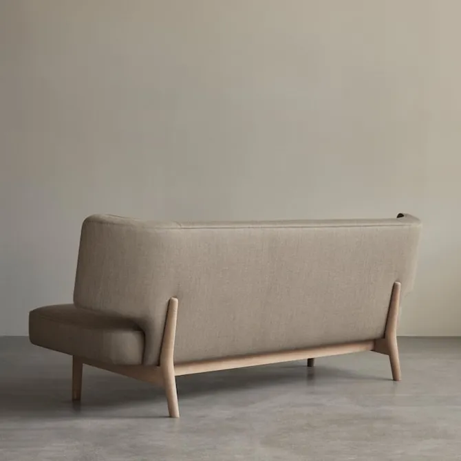 Radiohus 2-seters sofa eik
