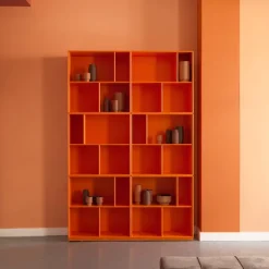 Read Spacious Bookshelf - Plinth H3 cm