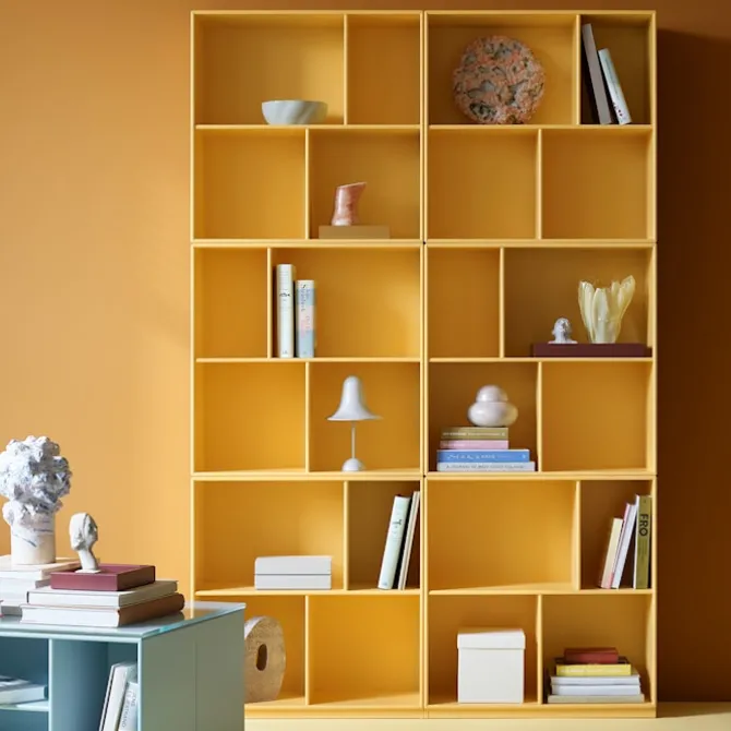 Read Spacious Bookshelf - Plinth H3 cm